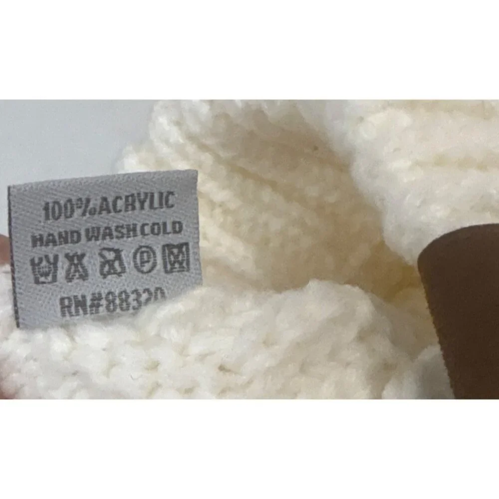 C.C Womens Ribbed‎ Knit Beanie Hat With Faux Fur Pom Ivory One Size - Picture 7 of 7